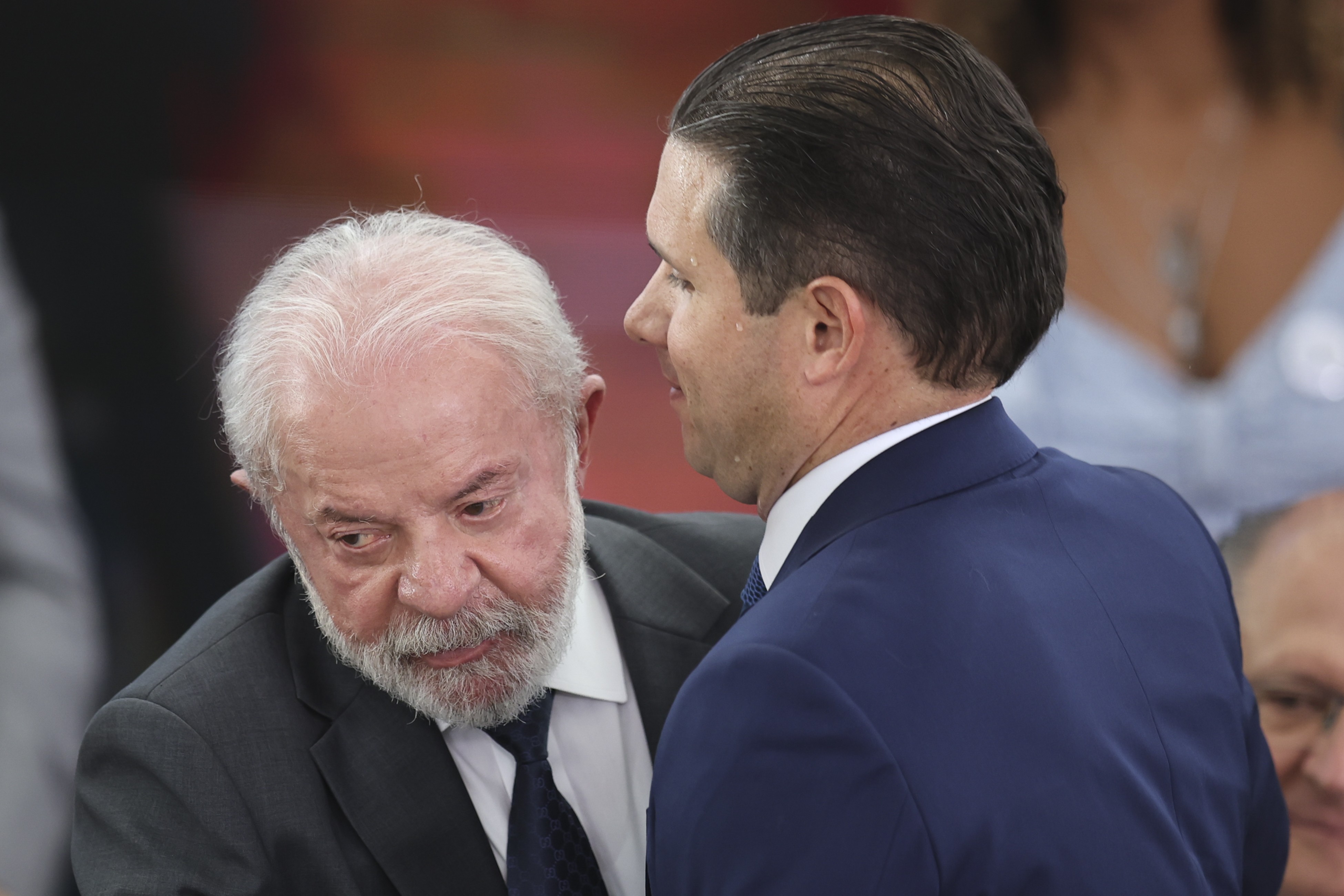 Motta diz esperar que Lula sancione reajuste a servidores da Câmara e que, após isso, vai elevar verba de gabinete dos deputados