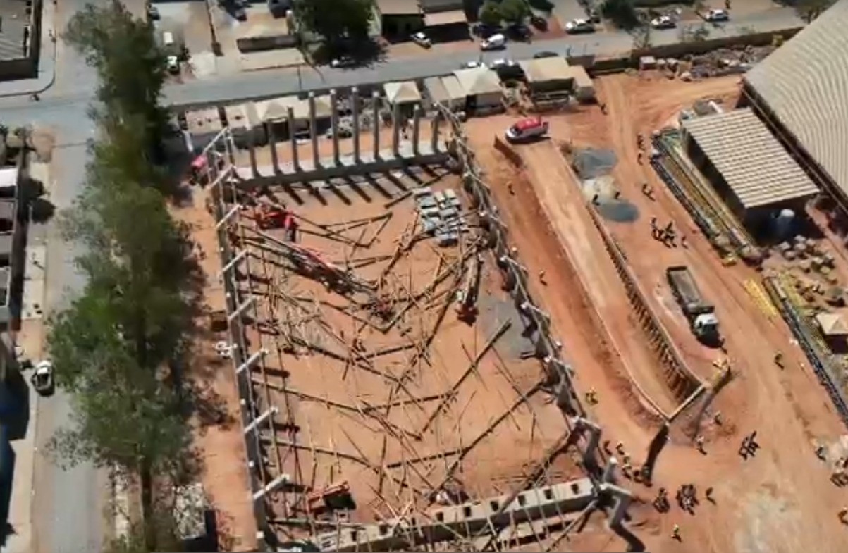 Quatro pessoas morrem e duas ficam feridas após desabamento de galpão em construção no oeste da Bahia