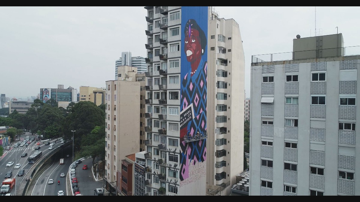 Rua da Consolação ganha painel gigante em homenagem à Carolina Maria de ...