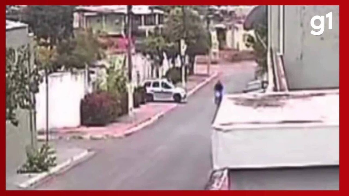 Câmeras de segurança registram momento em que suspeito atira contra ...