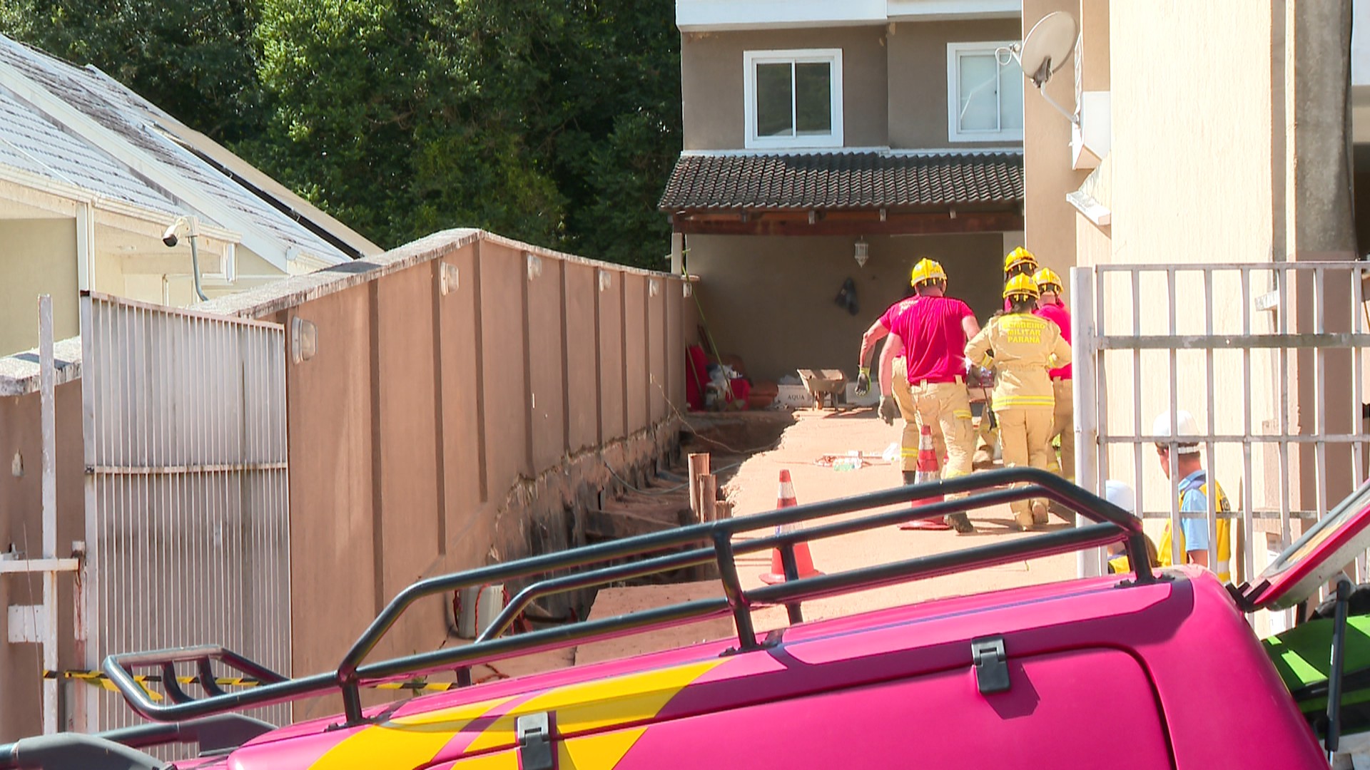 Homem morre após ser soterrado durante o primeiro dia de trabalho em Curitiba