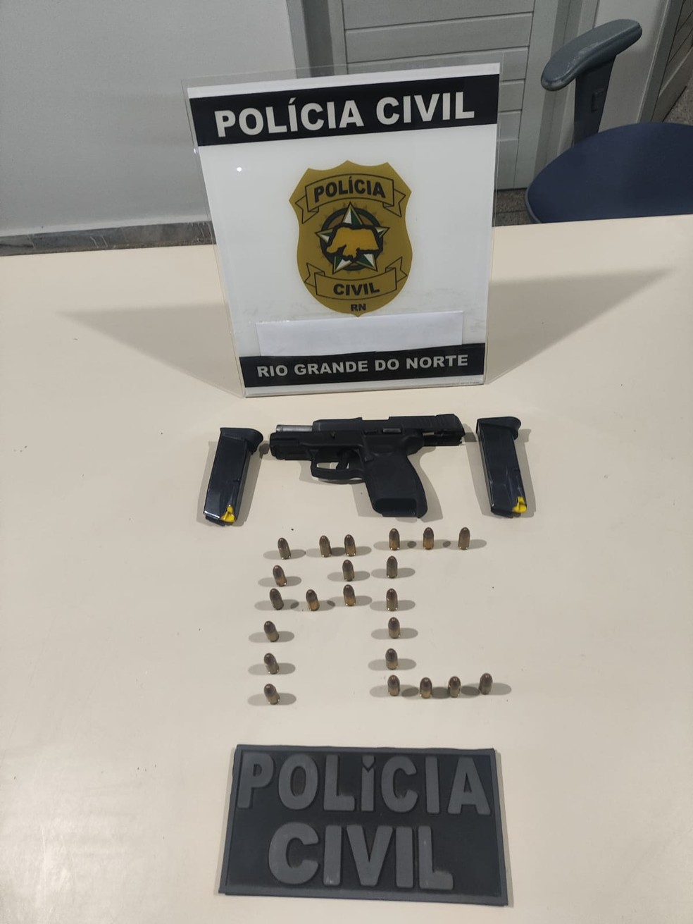Arma apreendida na operação — Foto: Divulgação