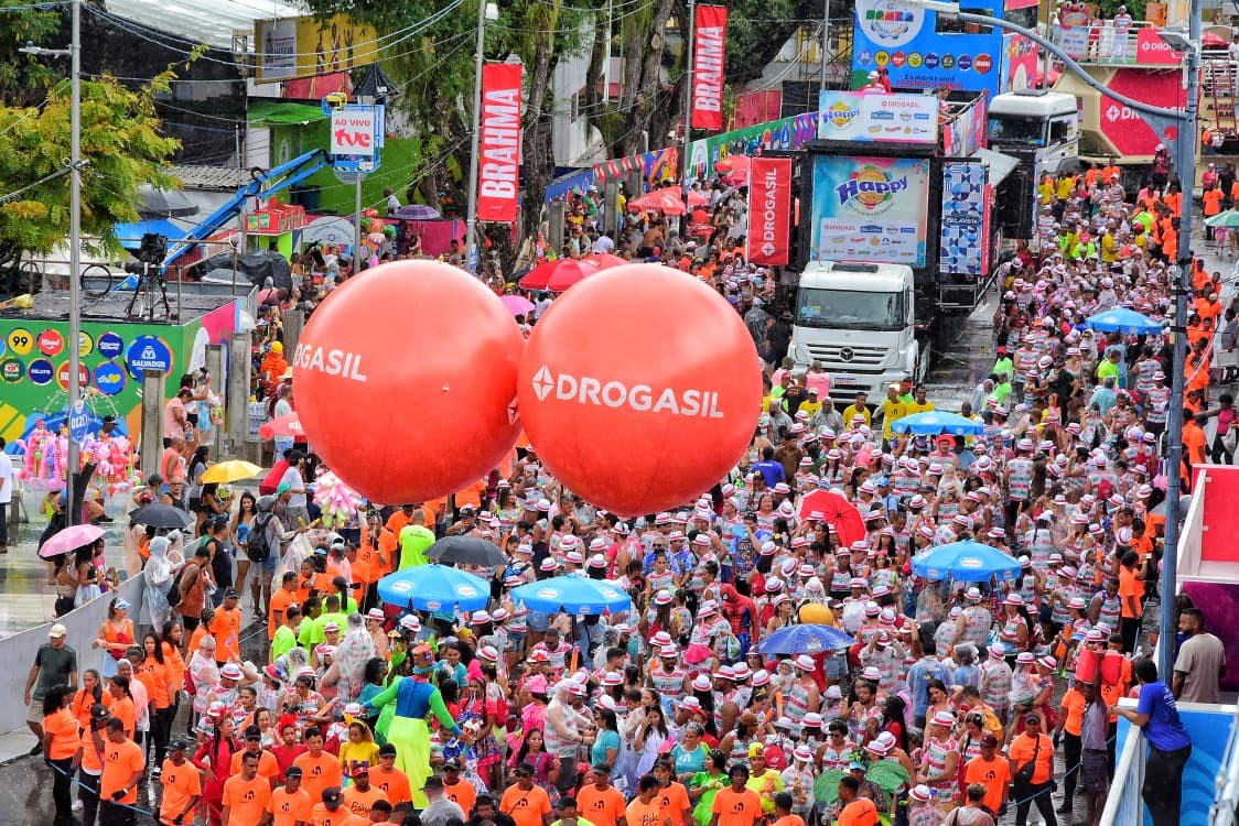 FOTOS: veja imagens do terceiro dia de carnaval em Salvador