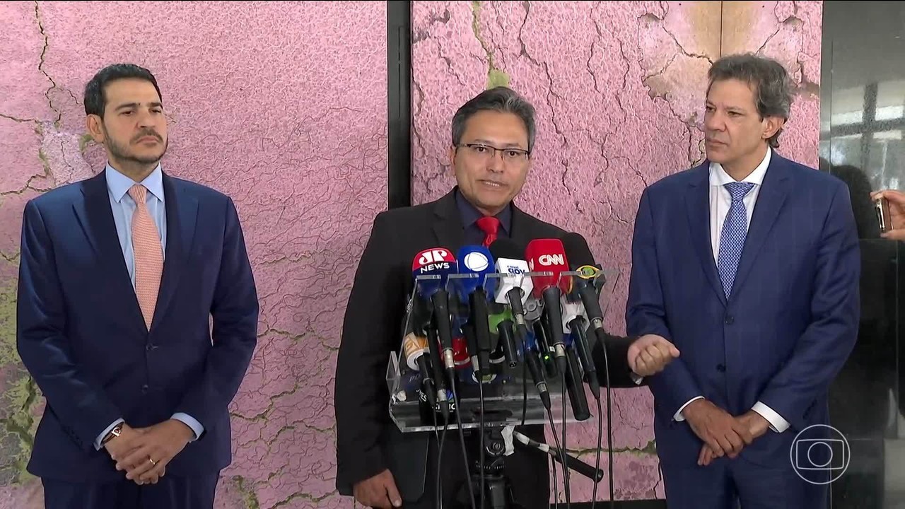 Após repercussão negativa e fake news, governo decide revogar ato sobre fiscalização do PIX