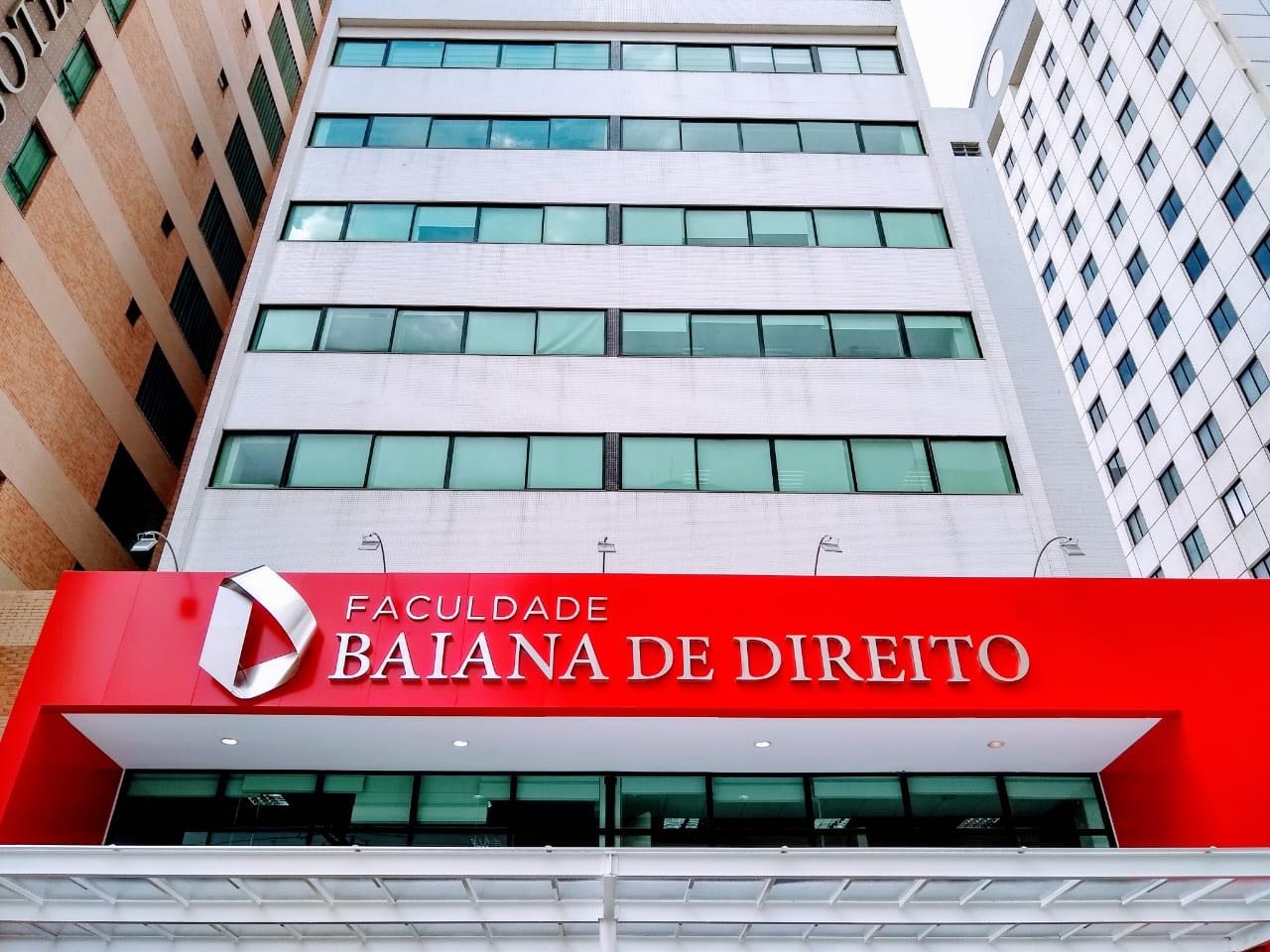 Direito é o curso presencial mais buscado: 
veja como a Baiana prepara você 