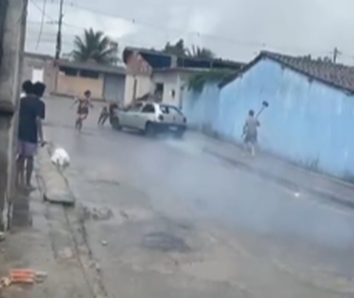 VÍDEO: mulher é atropelada em Rio Largo por ex-companheiro que não aceitou o fim do relacionamento