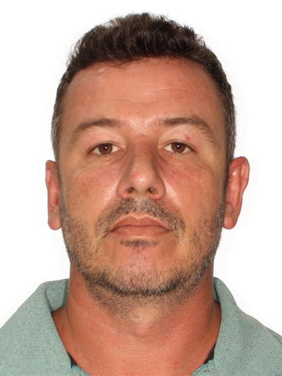 Tiago, segundo a Polícia Civil, era o elo do esquema entre o PCC e o CV — Foto: Reprodução