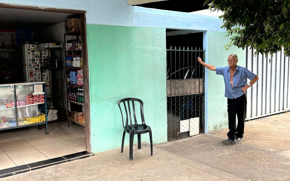 Morador do Jardim América, em Goiânia, Goiás — Foto: Michel Gomes/g1 Goiás