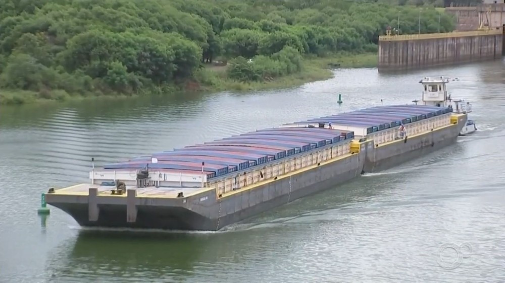 Obras de ampliação de canal na Hidrovia Tietê-Paraná avançam em Buritama-SP