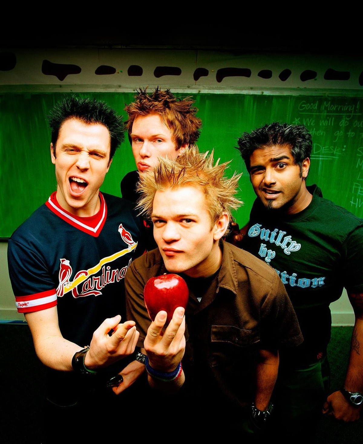 Sum 41 anuncia fim da banda; entenda