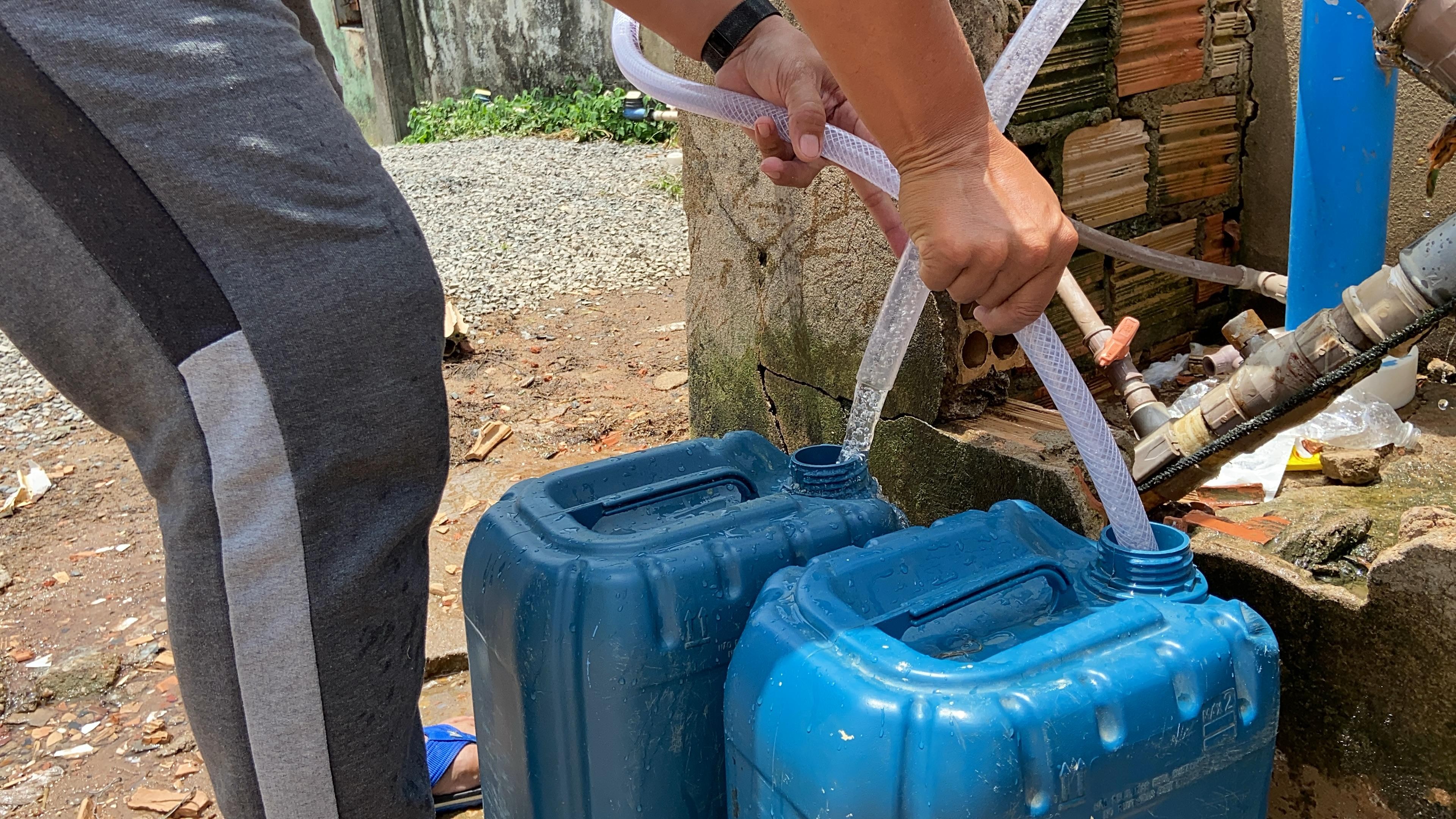 Ministério Público apura falta de água em Pacaraima; moradores têm dificuldade até para tomar banho