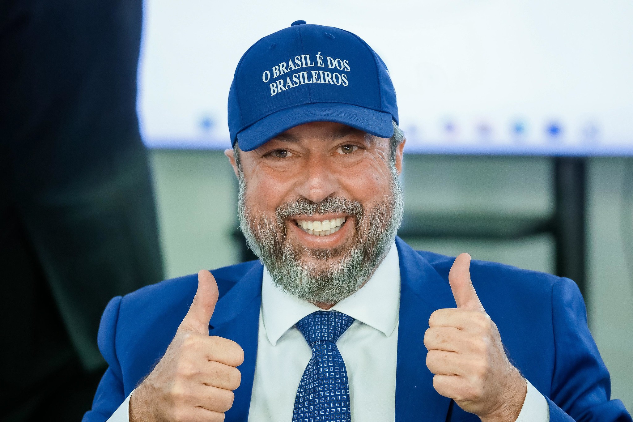 Elogios de ministro a governador de Minas Gerais são nova 'dor de cabeça' de Lula no estado