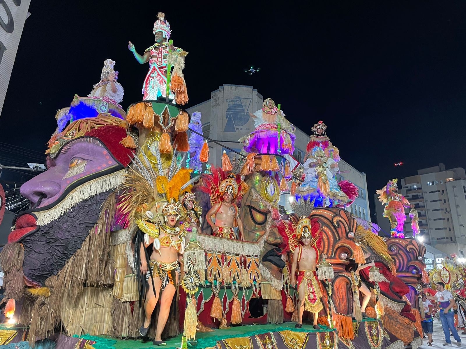 Carnaval de Joaçaba: veja fotos do desfile das escolas de samba de 2026