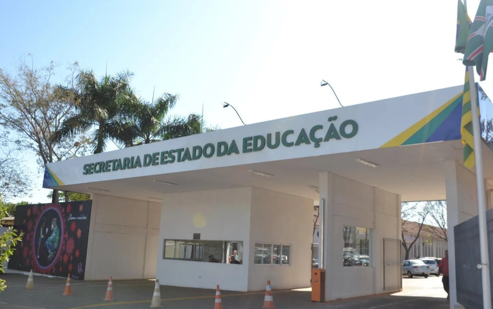 Secretaria de Educação de Goiás está com inscrições abertas para processo seletivo de professores temporários com salário de R$ 4,6 mil