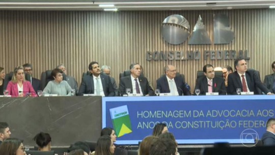 Série ‘Brasil em Constituição’ recebe homenagem em evento da OAB que celebra os 35 anos da Carta de 1988 - Programa: Jornal Nacional 