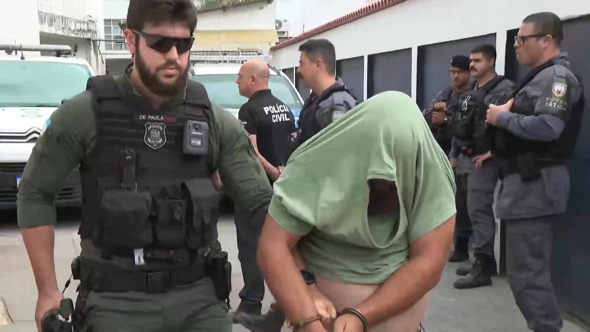 Operação prende 14 integrantes de facção ligada ao Comando Vermelho no ES