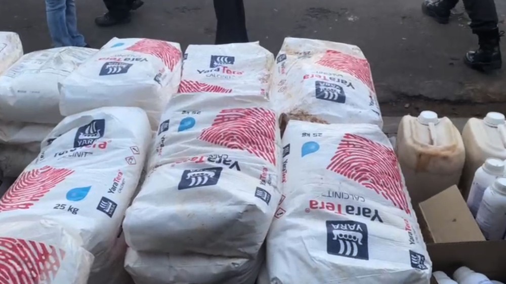 Polícia recupera 2 toneladas de defensivos agrícolas roubados em assalto com caseiros rendidos em MG