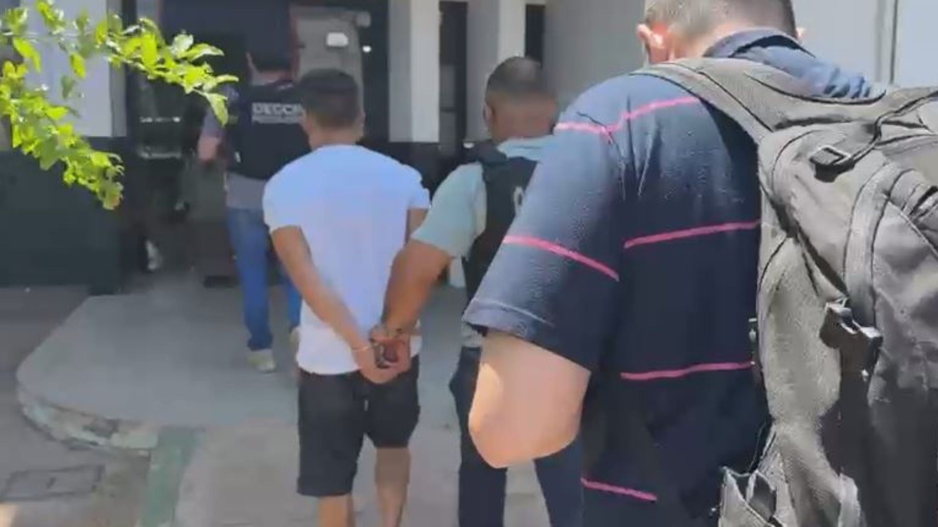 Condenado por tentar matar motorista a marteladas é preso após romper tornozeleira no AP 