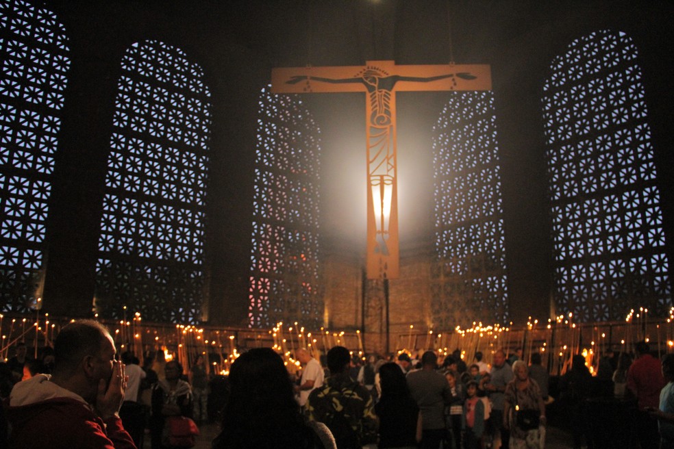 Imagem de arquivo - Sala das Velas na basílica de Aparecida. — Foto: Carlos Santos/G1