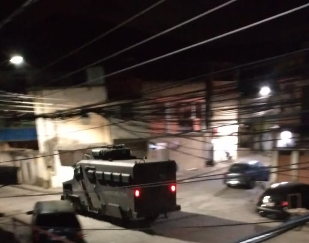 O policiamento foi reforçado na Vila Aliança — Foto: Reprodução