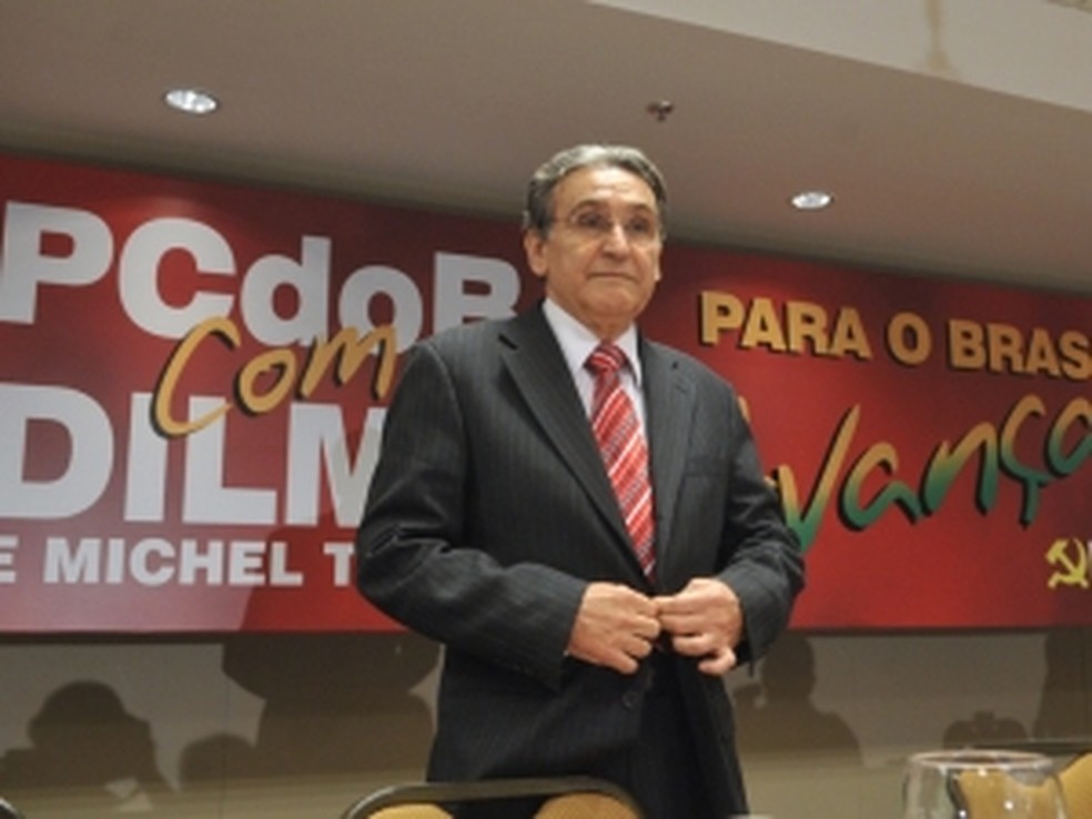 Presidente do PCdoB, Renato Rabelo, durante conveção nacional do partido. — Foto: Valter Campanato / Agência Brasil