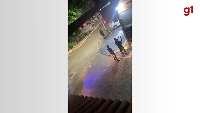 Homem atira na prpria mulher e faz filha criana refm em farmcia de Fortaleza