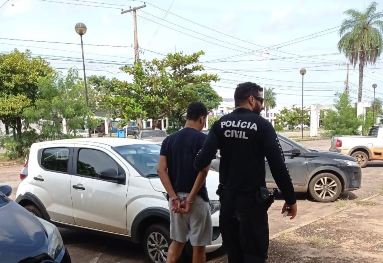 Homem é preso suspeito de manter arquivo com 'grande volume' de pornografia infantil