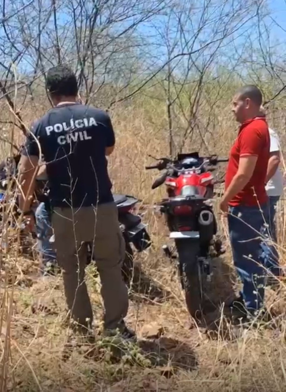 Homem é preso e adolescente é apreendido por furto de motos em concessionária no Sul do Piauí — Foto: Reprodução