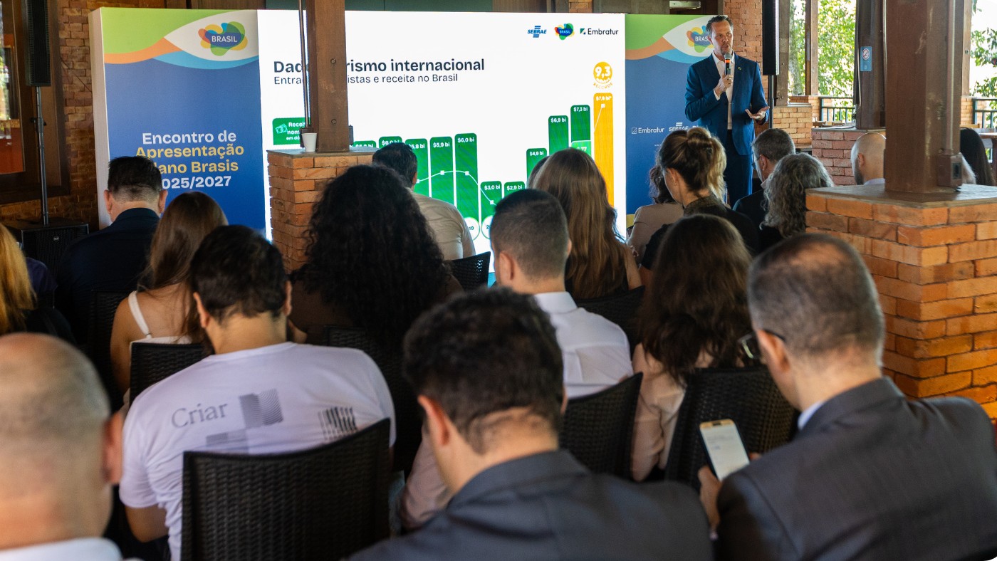 Foz do Iguaçu sediou encontro sobre estratégias de marketing internacional do turismo brasileiro