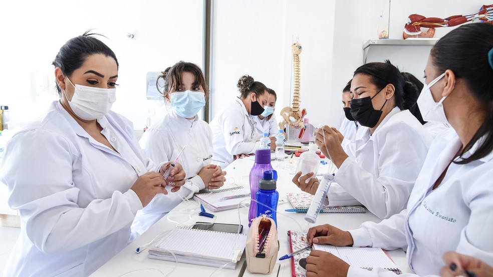 O curso Técnico em Enfermagem do Senac PR é o mais procurado na área da saúde — Foto: Bruno Tadashi/Senac PR