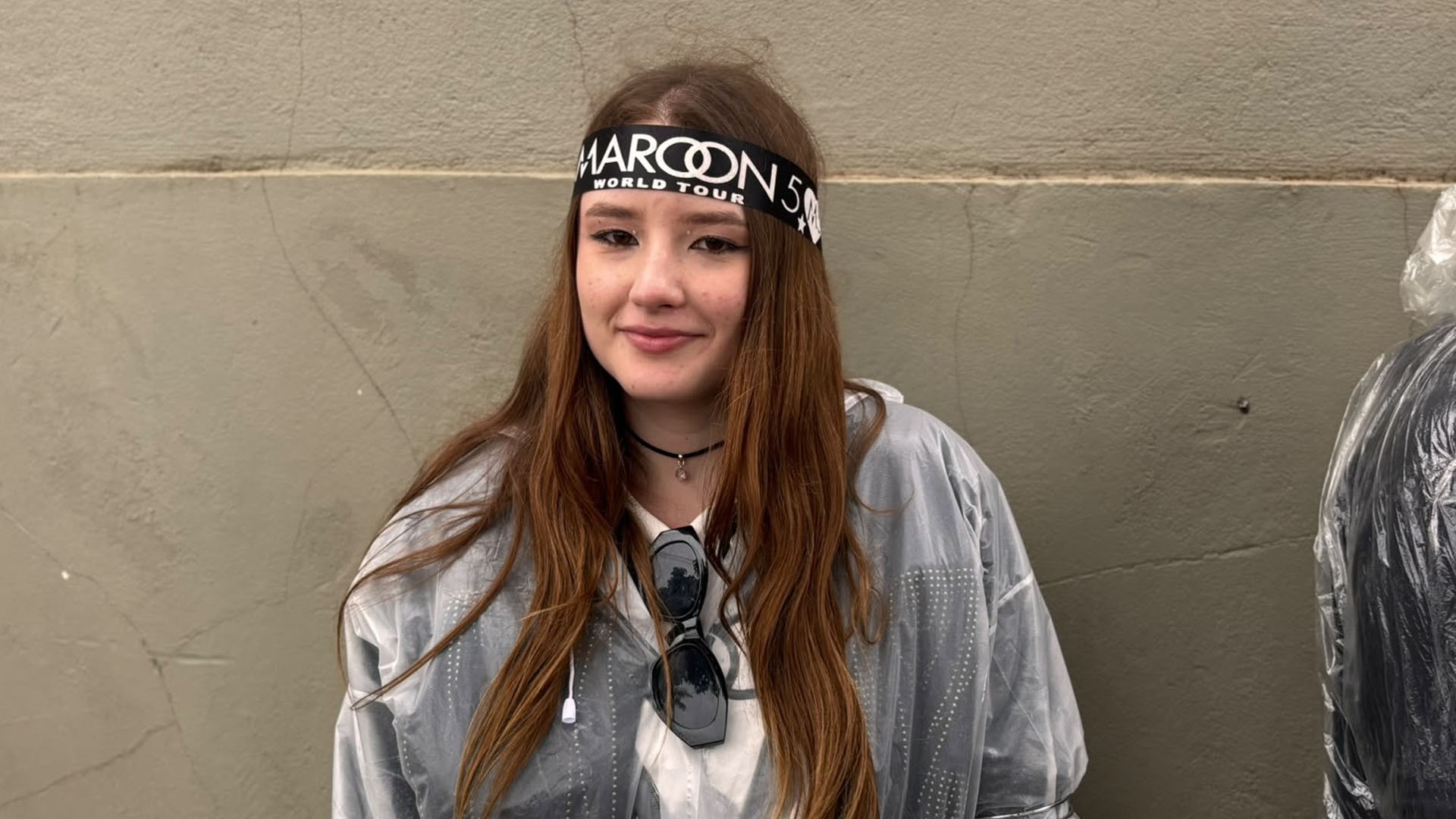 De capa de chuva, fãs encaram fila e mau tempo pelo Maroon 5 em Rio Preto: ‘Minha ansiedade está lá nas alturas’