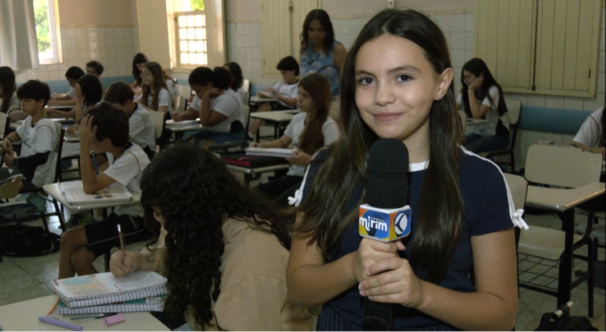 Aluna conta rotina após proibição de celulares em escola de Araxá: 'Não precisamos das telas pra tudo'