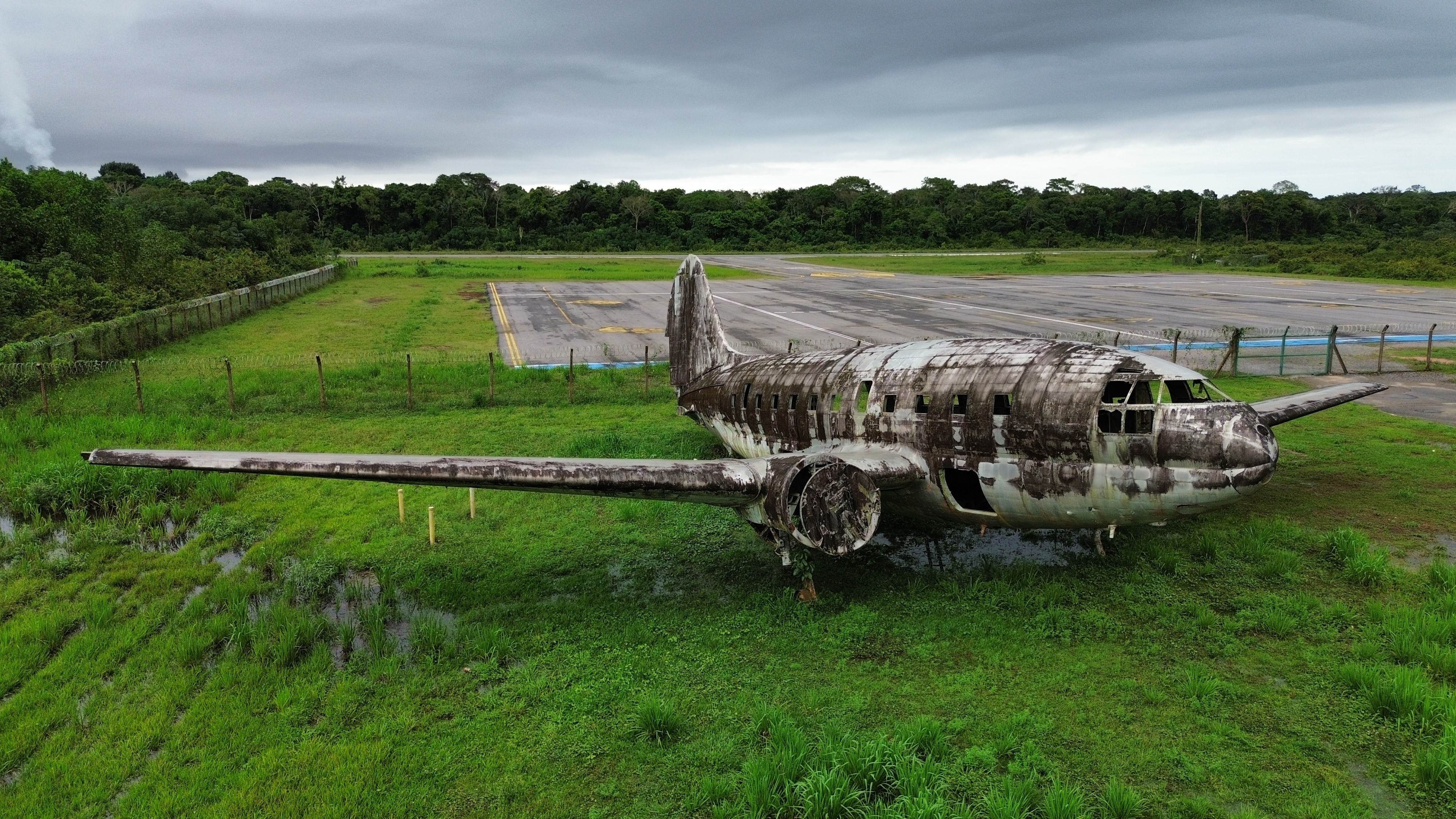 Avião usado na Segunda Guerra Mundial vira atrativo turístico no interior do AM