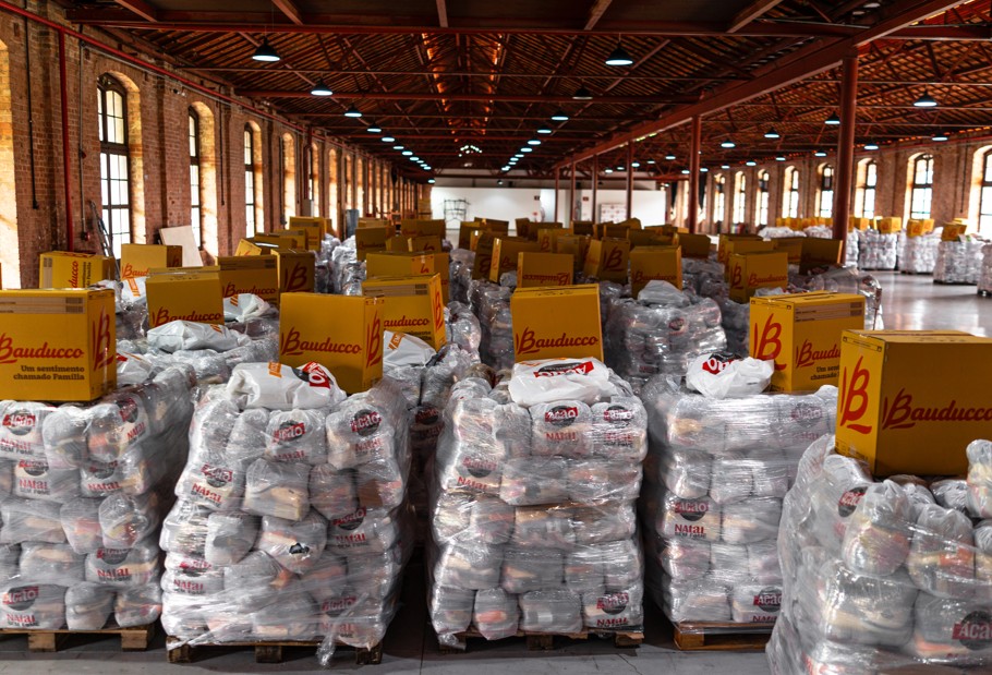 Natal solidário: confira onde doar alimentos e brinquedos e veja como participar de ações no Rio