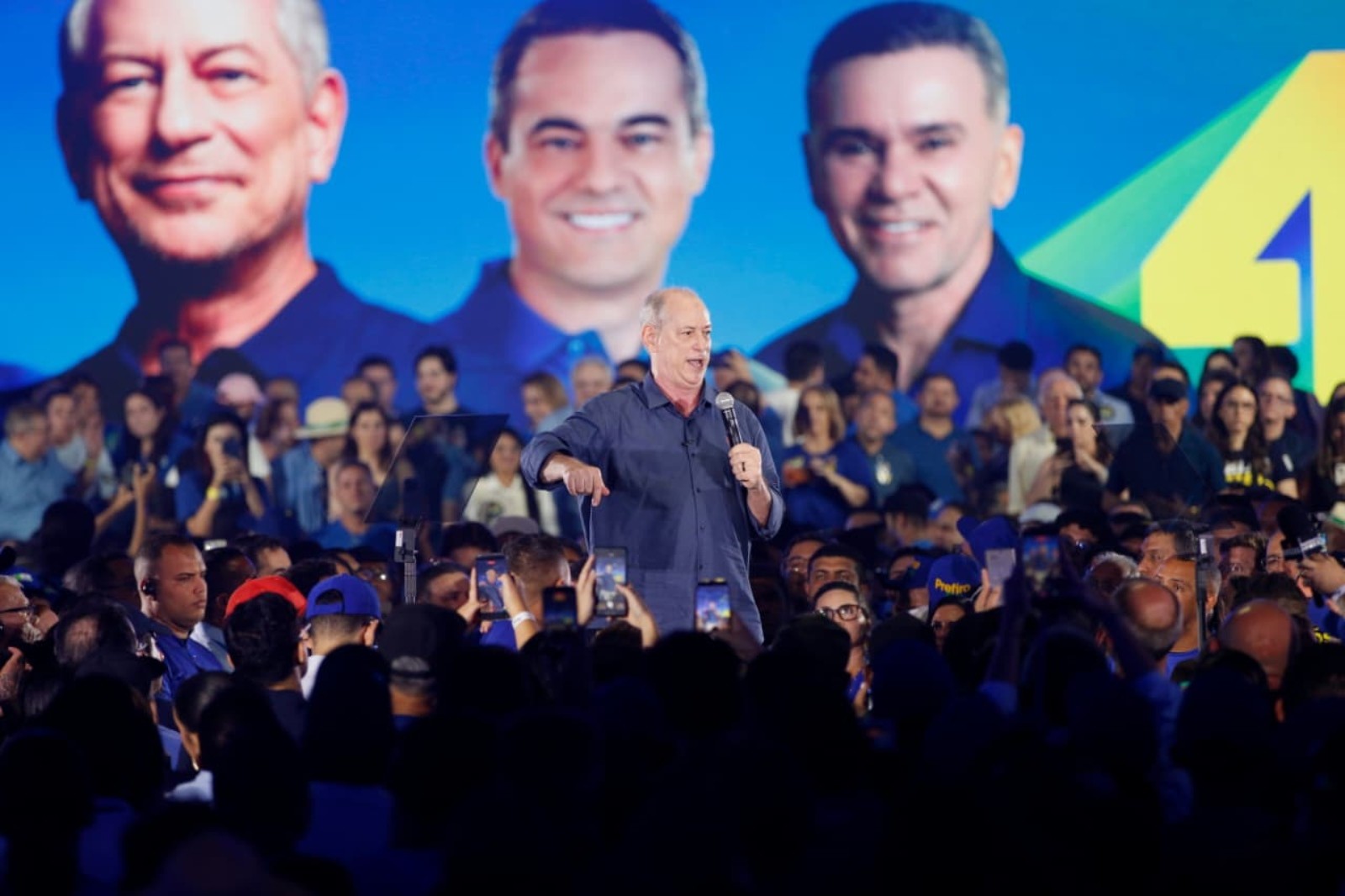 Chapa de Ciro Gomes é lançada em evento em Fortaleza