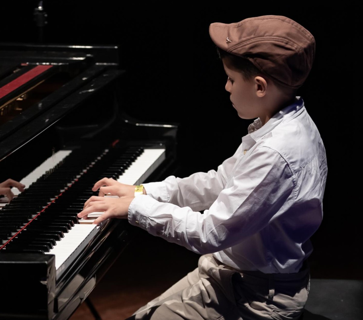 Pianista alagoano de 11 anos representa o Brasil em Portugal