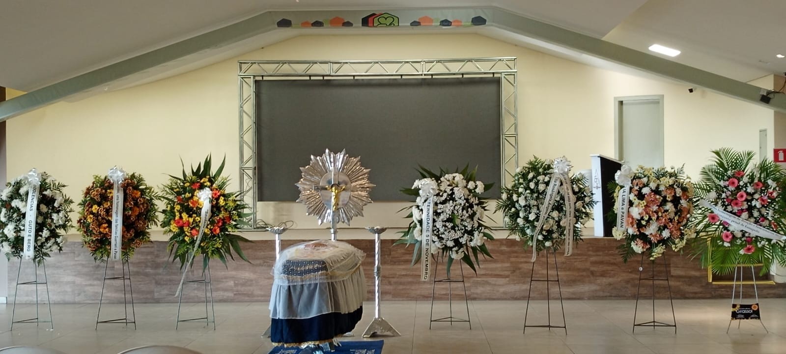Jovem morta em ataque a tiros em destino turístico da Bahia era formada em nutrição e faria aniversário no fim de dezembro