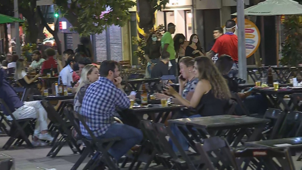 Prefeitura amplia horário de funcionamento de bares e autoriza corridas