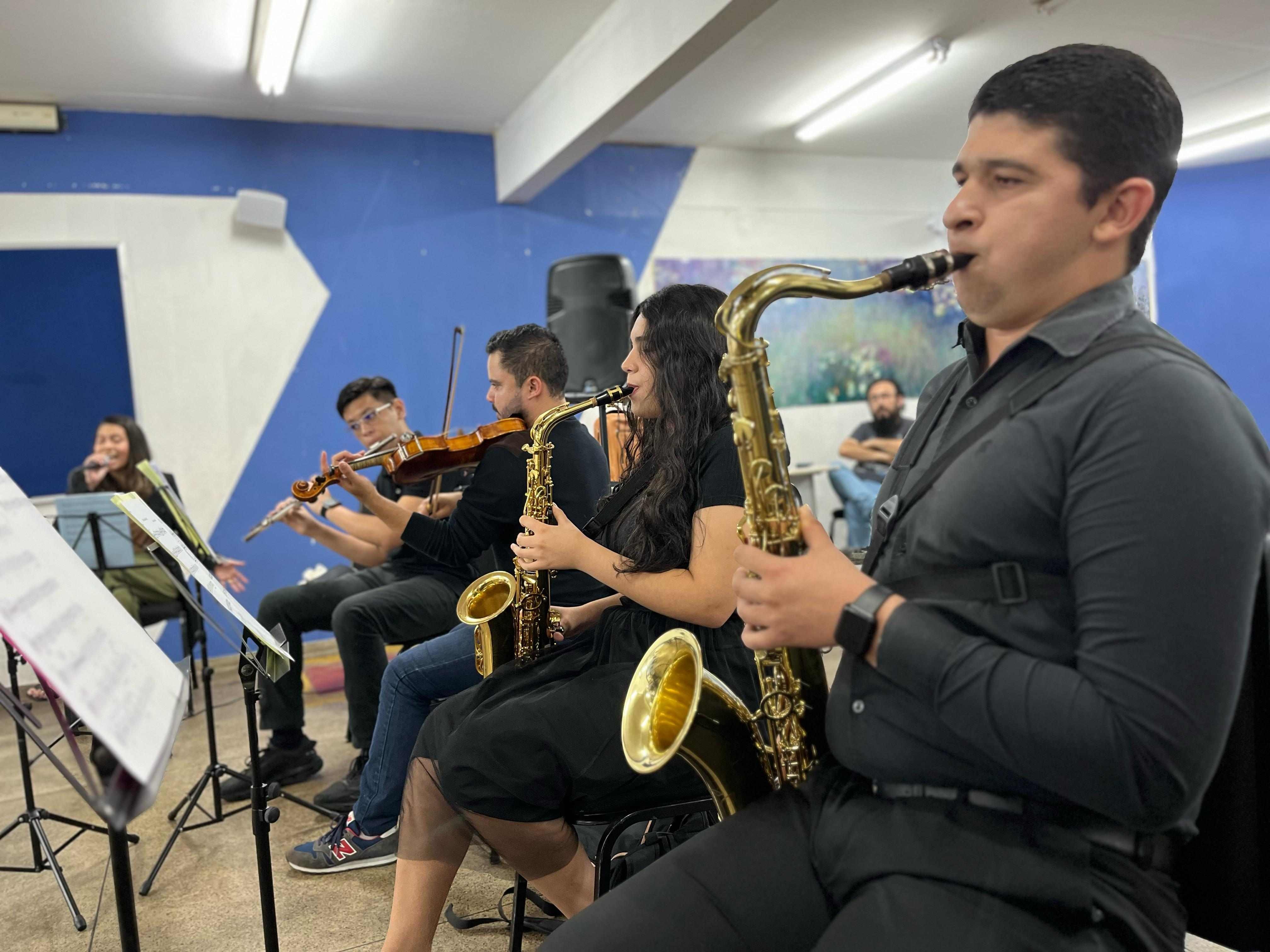 Orquestra do Liceu apresenta 'Da Bossa ao Samba' em concerto gratuito no Centro de Manaus na sexta-feira
