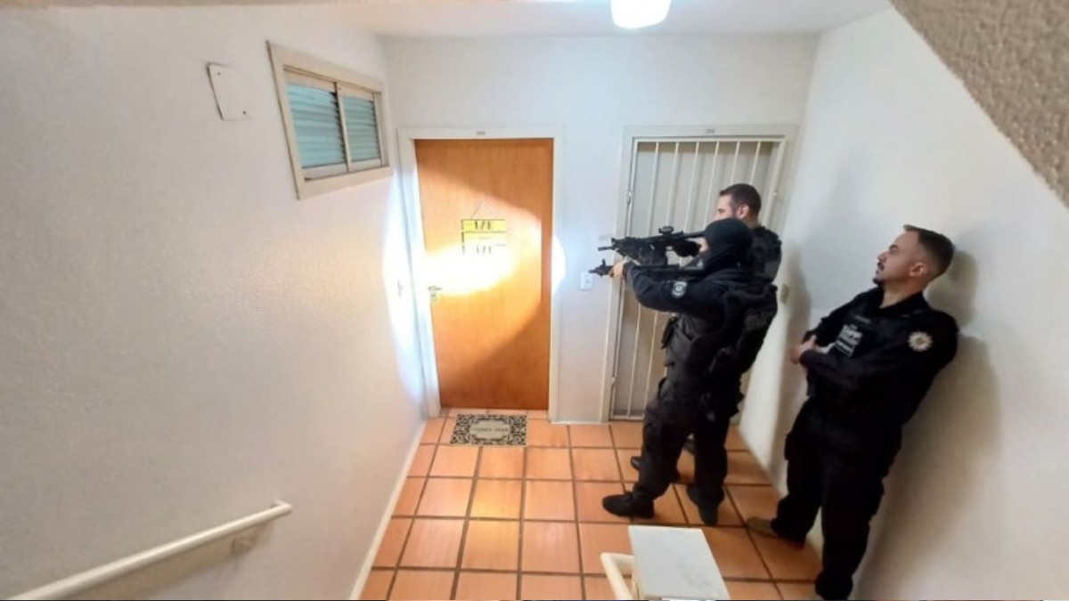 Polícia prende 50 suspeitos de integrar facção que apoiou maior assalto da história do RS