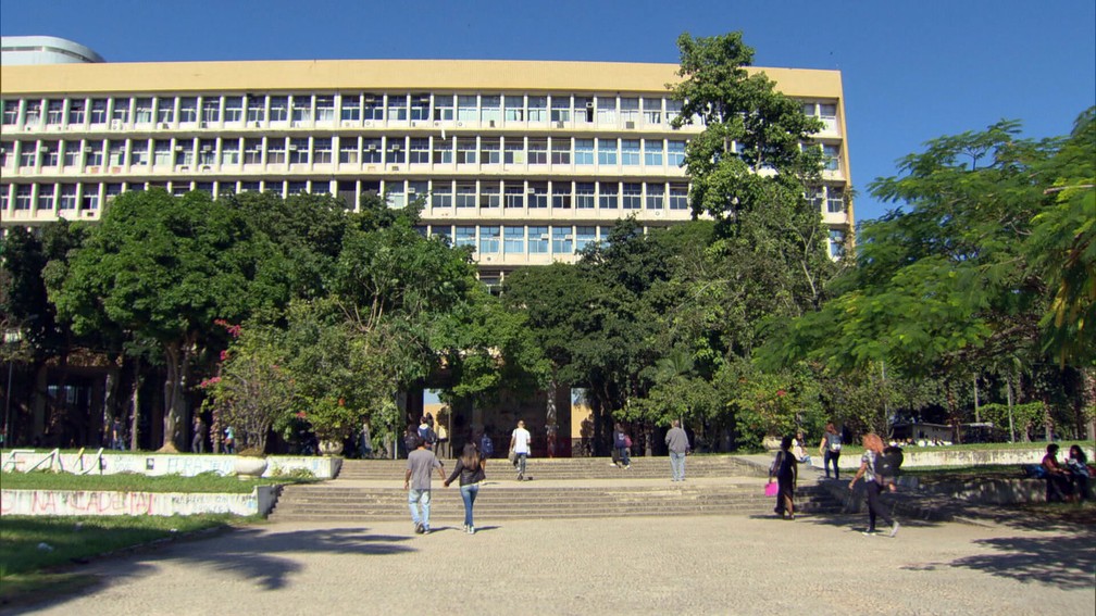 UFRJ - Universidade Federal do Rio de Janeiro - Saudades de andar