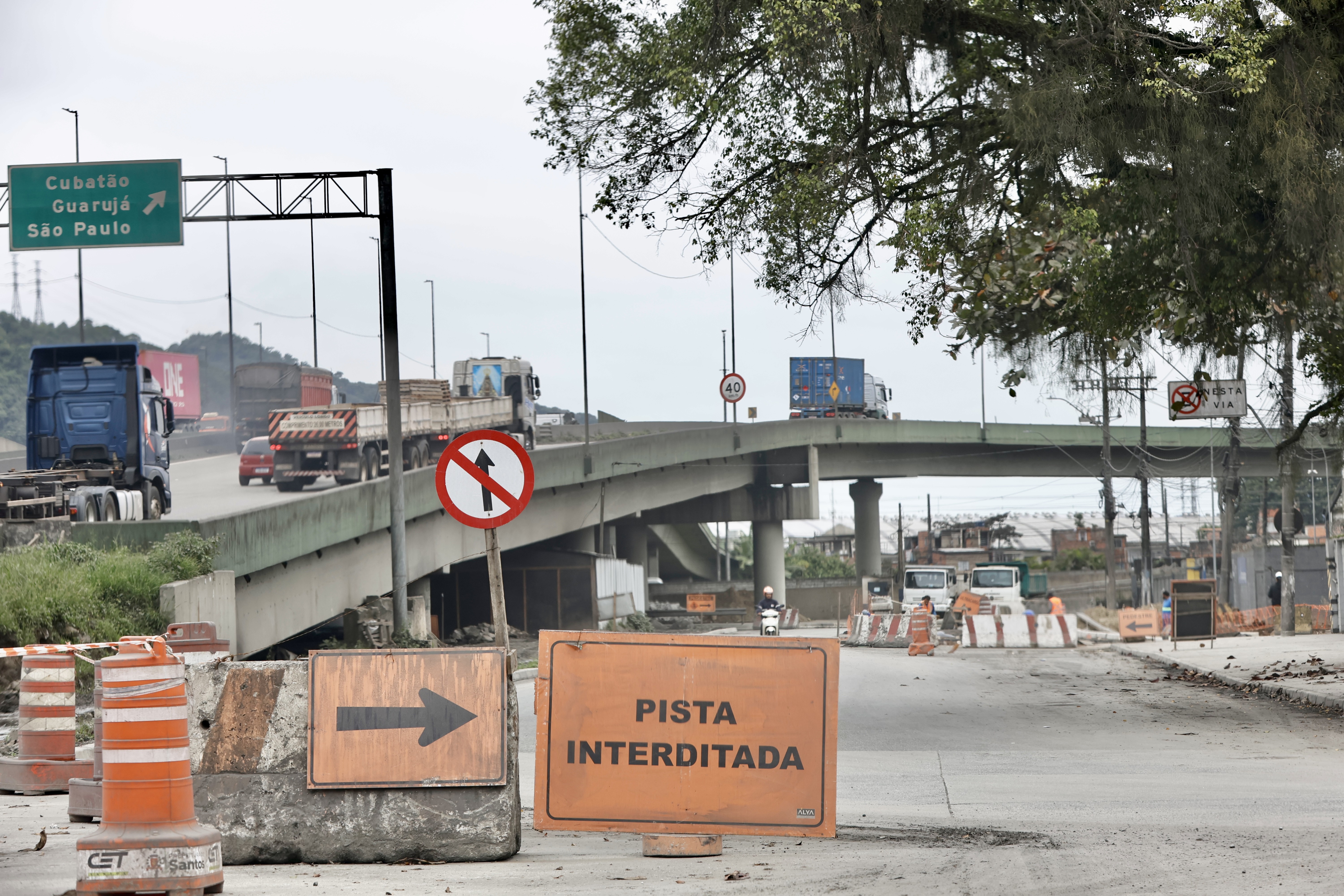 Obras de R$ 45 milhões no acesso ao Porto de Santos sofrem atrasos; veja novos prazos