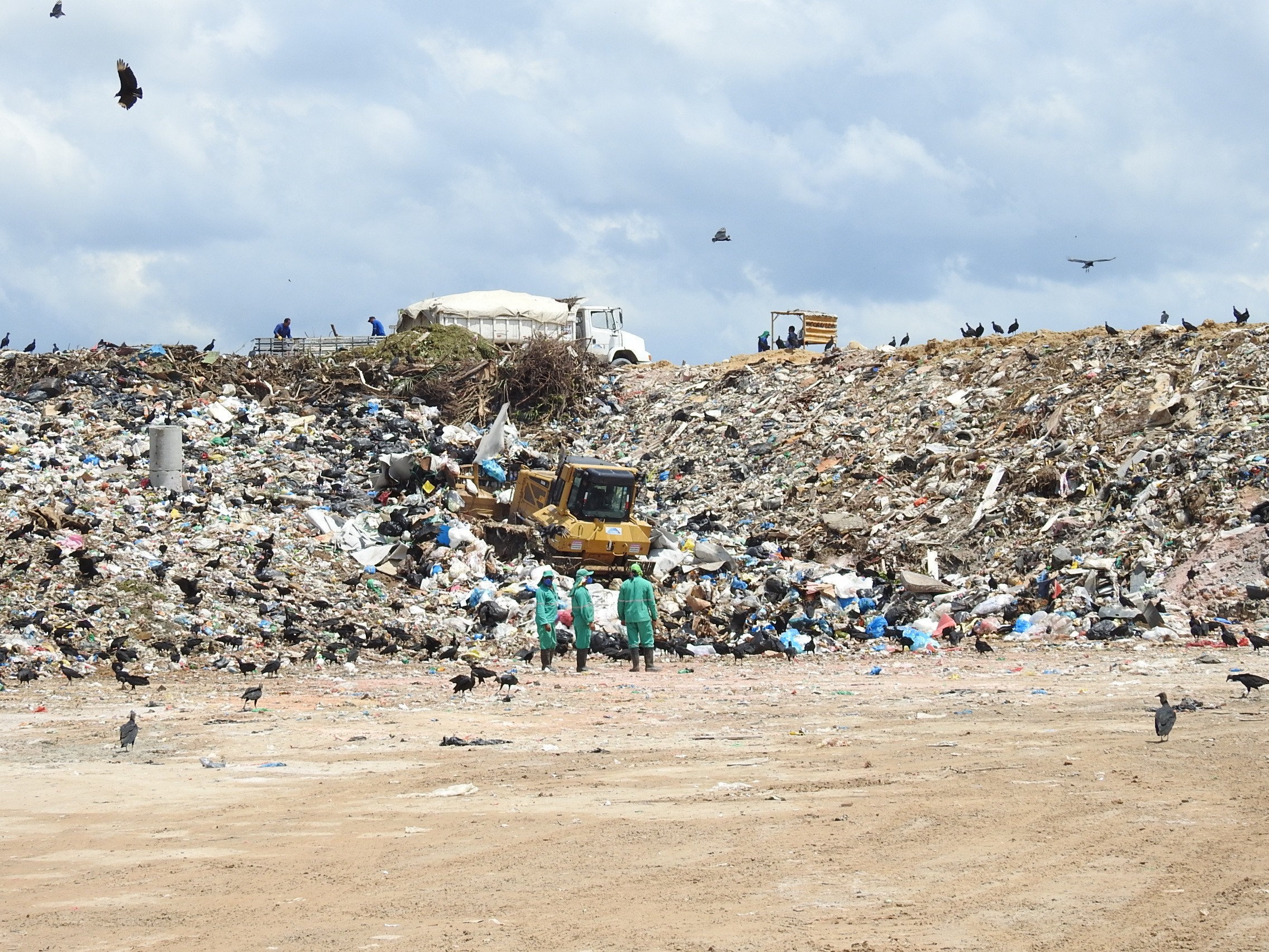 Ministério Público recomenda fiscalização de lixões e gestão de resíduos no Amazonas