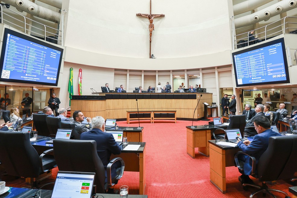 Plenário da Alesc em votação de 11 de dezembro de 2025 — Foto: Jeferson Baldo/Agência AL