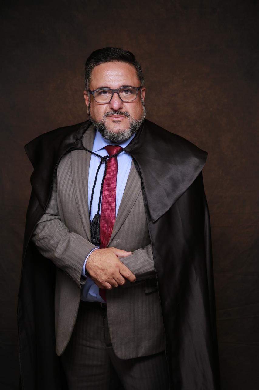 Dia do Advogado: Por que todo Acusado tem Direito a um Advogado? Entenda!