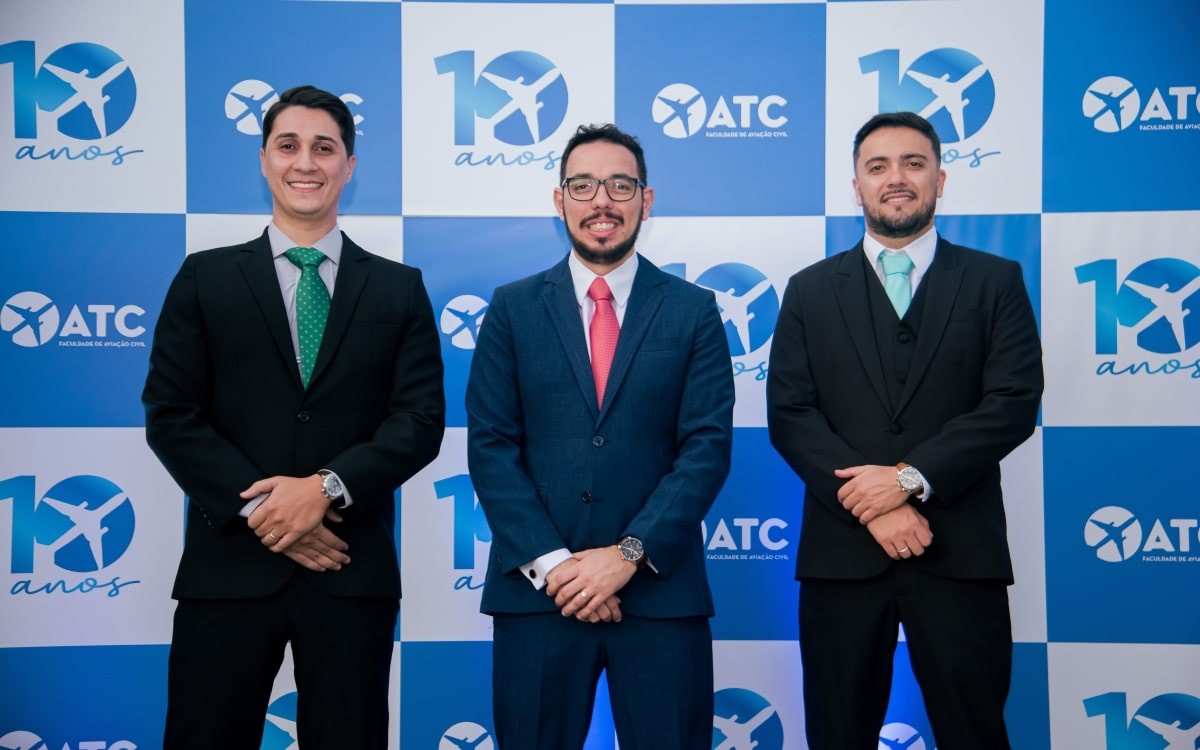 ATC celebra 10 anos e marca início da Faculdade de Aviação Civil