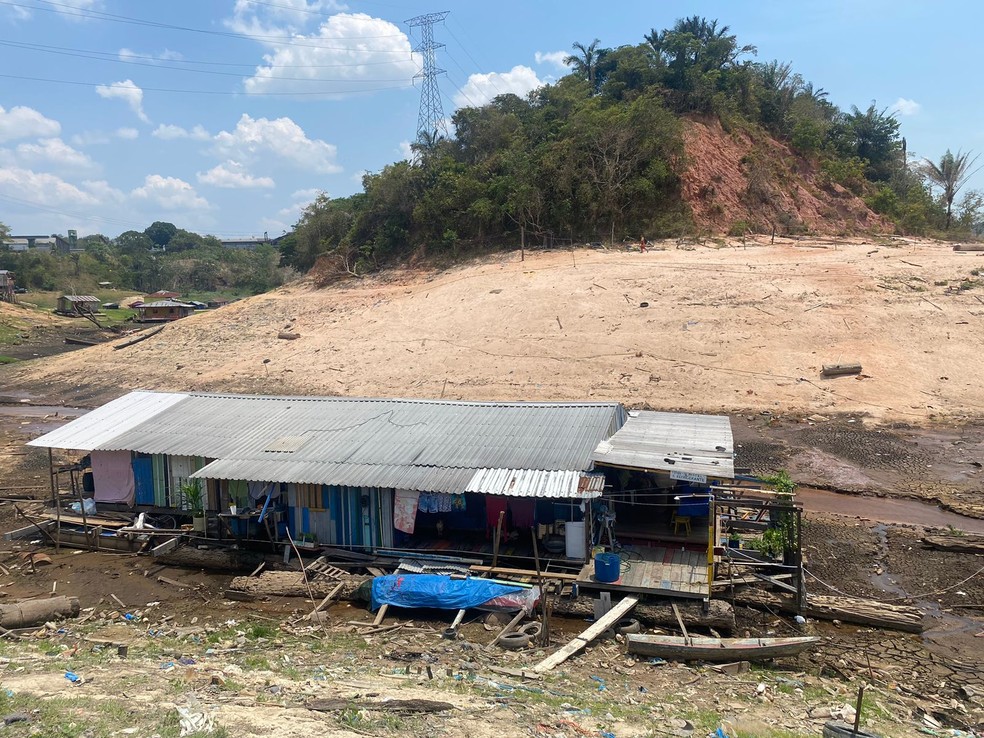 Lago Mauá, na Zona Leste de Manaus, durante a seca de 2023. Imagem feita em 5 de outubro de 2023 — Foto: Maurício Martins/Rede Amazônica