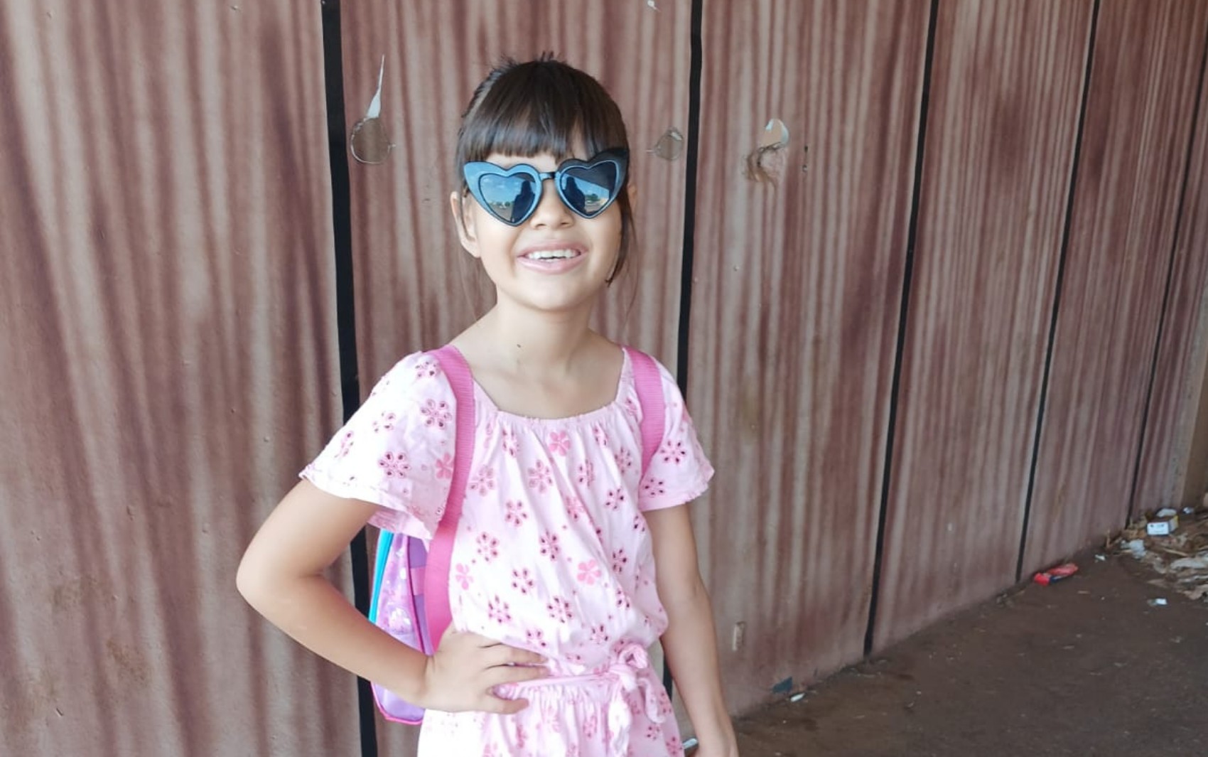 Aos 8 anos, menina vence dois cânceres e mãe se emociona: 'Vê-la sendo criança de novo é um milagre'