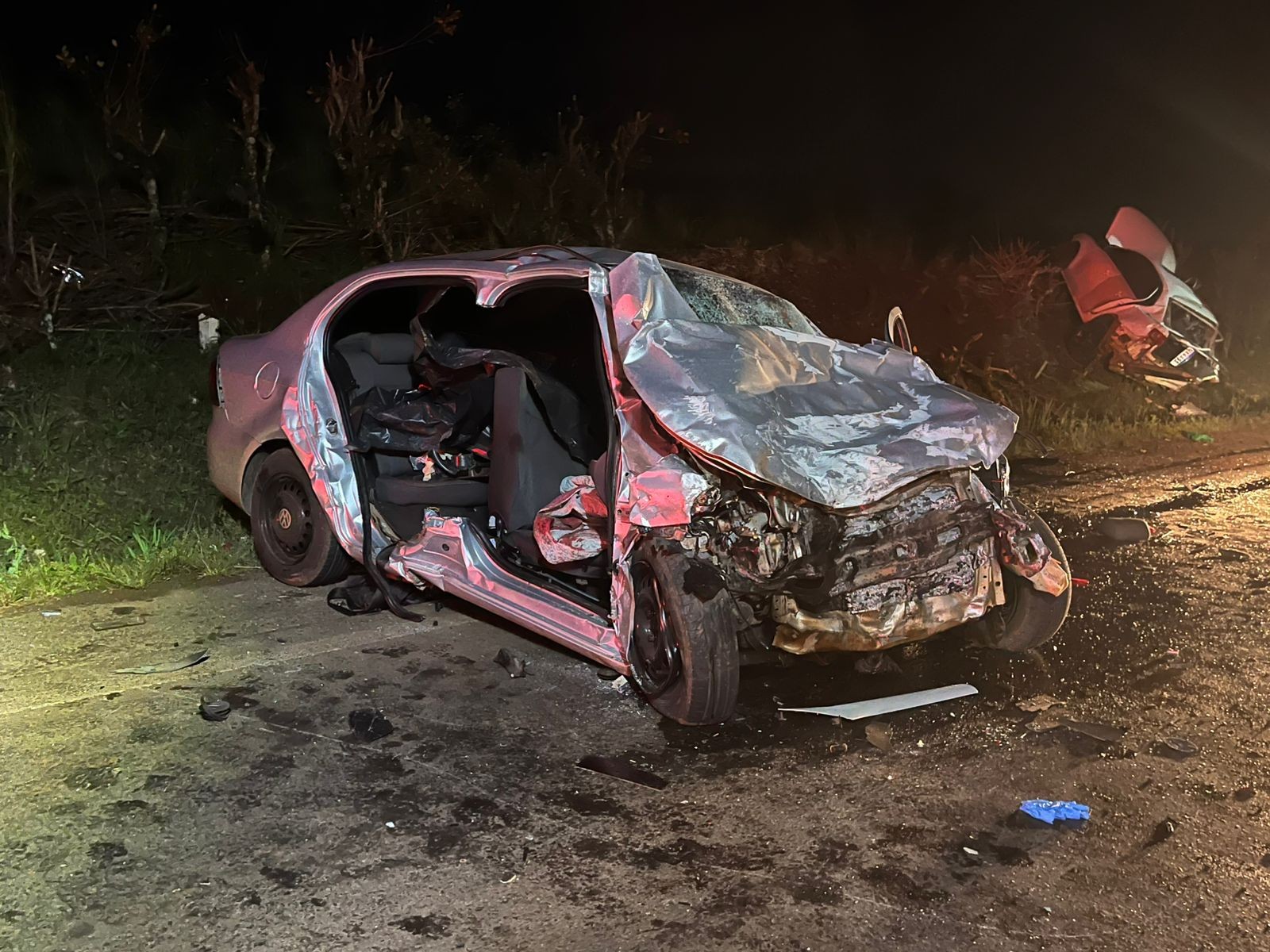 Colisão entre dois carros deixa três mortos na RS-475 em Getúlio Vargas