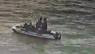 VÍDEO: casal se beijava em moto aquática quando foi atropelado por 'barco pirata' em Balneário Camboriú